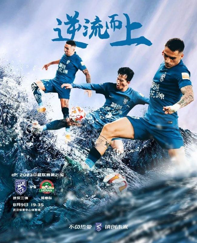 黄晓明一袭休闲装扮低调亮相，疑为角色留的胡须引人注目，也令人更加期待片中出租车司机造型的曝光